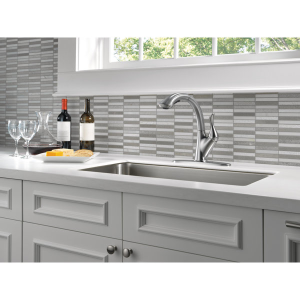 4153RBDST,DST,ARDST Delta Linden™ Pull Out Kitchen Faucet & Reviews